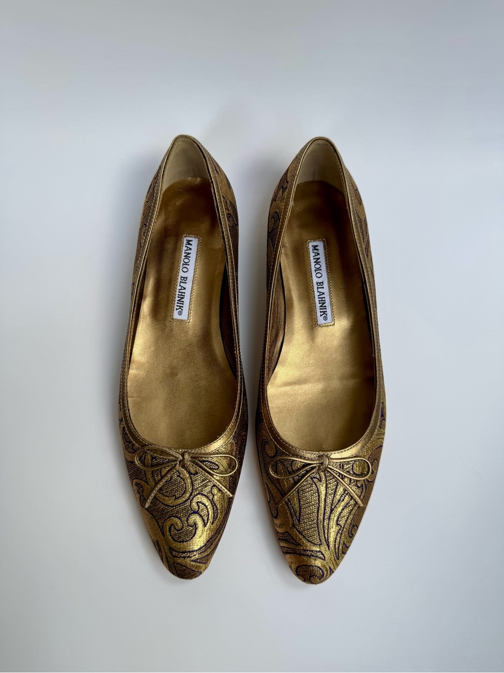 2007 Manolo Blahnik Women’s Pointed-Toe Ballet Flats Gold/Purple w/Bow EU 35.5